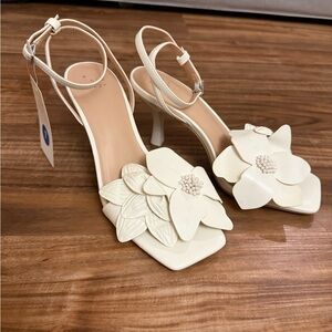 A New Day Antoinette White Floral Women's Heels